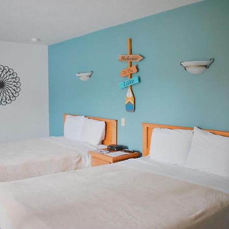 Innlet Motel Стерджен-Бей Екстер'єр фото