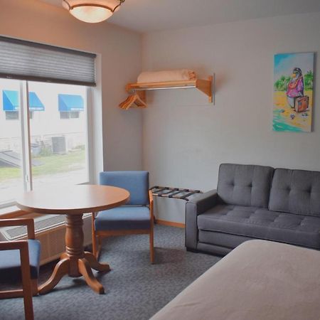Innlet Motel Стерджен-Бей Екстер'єр фото